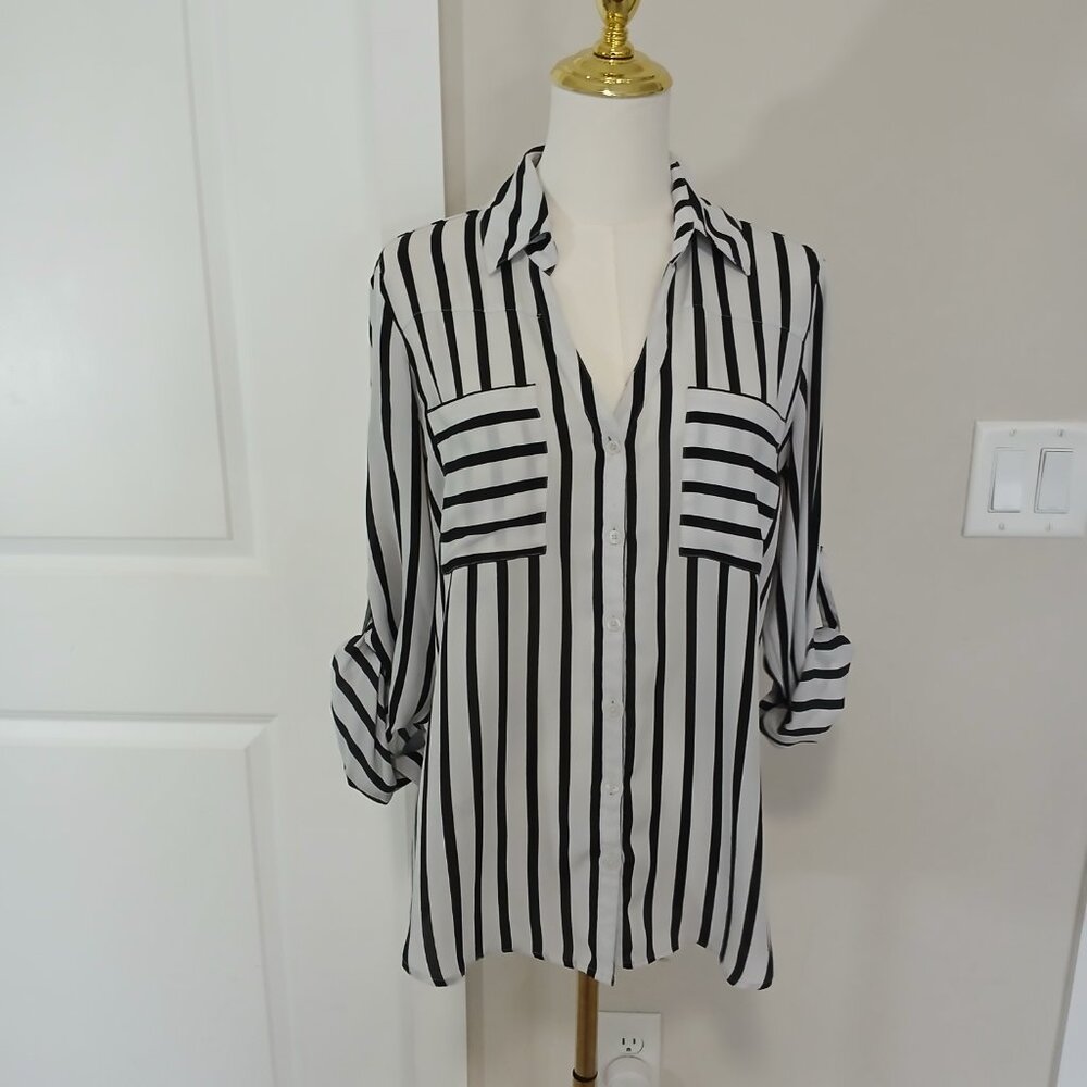 Express Portofino Shirt Women’s Medium Black White Stripe Button Front Blouse - Picture 4 of 8